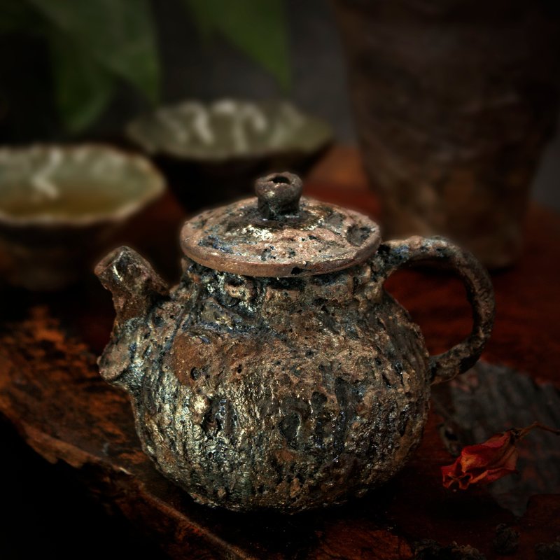 鐵定系列 | 正把茶壺 - 柴燒 仿古 仿鐵 陳金旺老師手作 - 茶壺/茶杯/茶具 - 陶 咖啡色