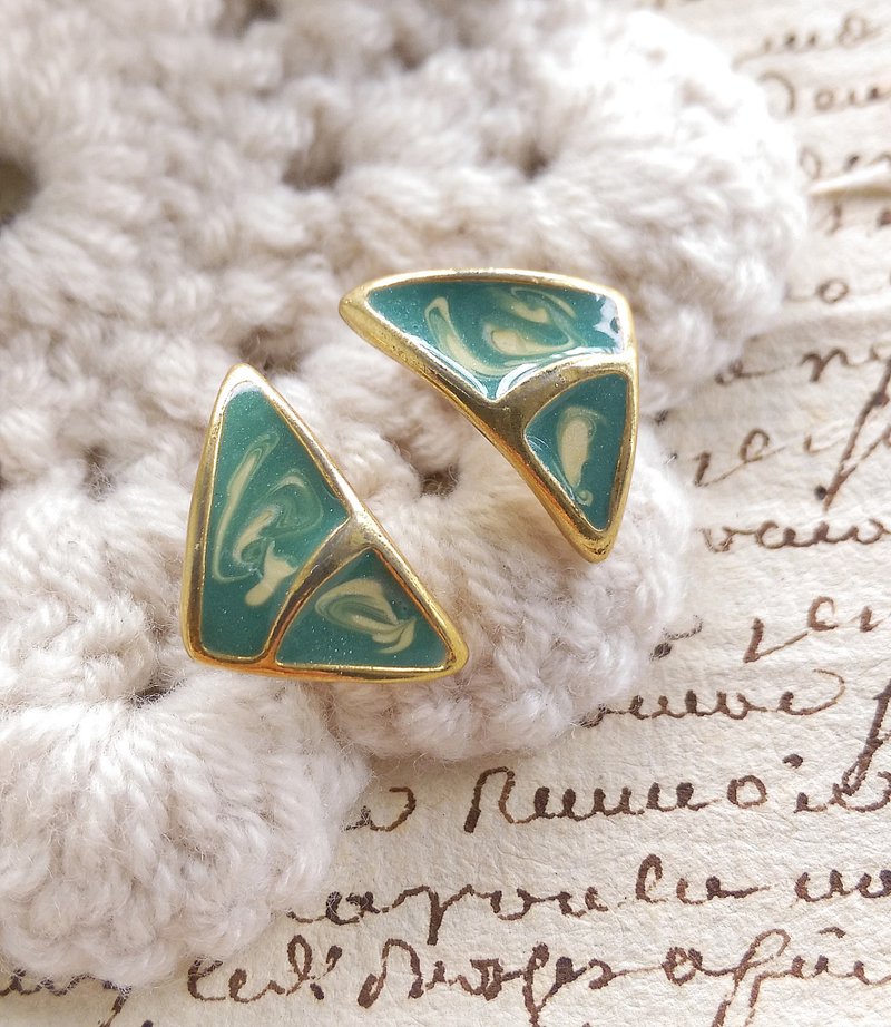 Vintage Jewelry 西洋古董飾品 摩登 復古 小巧對稱 針式耳環 - 耳環/耳夾/耳骨夾 - 其他金屬 白色