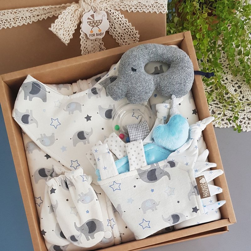 Six-piece group Mi Yue ceremony mother baby cartoon knitted cotton most practical items exclusive handmade - Baby Gift Sets - Cotton & Hemp White