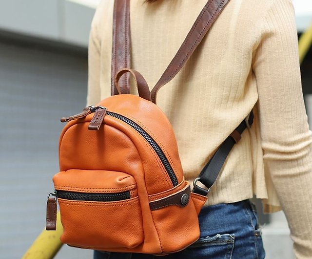 And, the orange backpack is for my niece - Picture of Mara's Handmade  Leather, Sicily - Tripadvisor