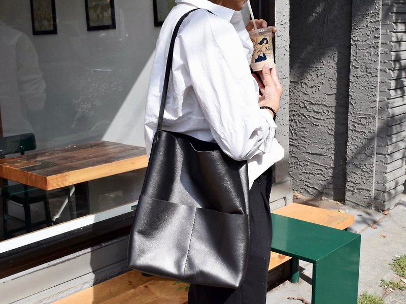 Minimal Leather Tote Bag - Handbags & Totes - Genuine Leather 