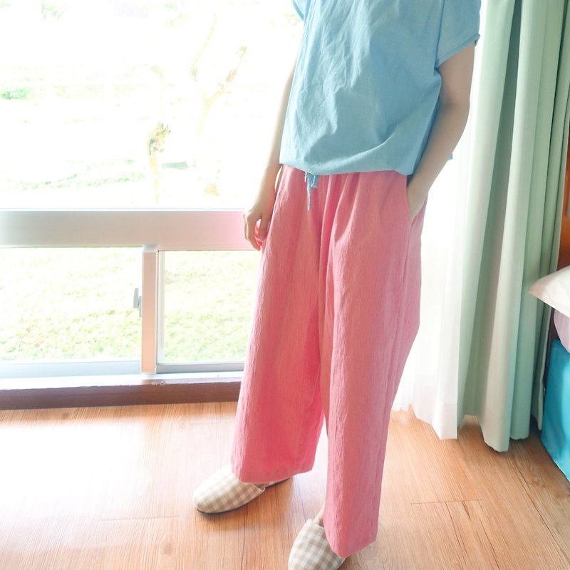 心花系列-可愛粉紅牛仔紮實口袋寬褲 - 女長褲 - 棉．麻 