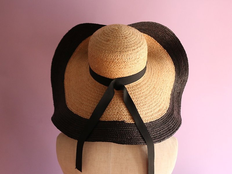 Two Tone Raffia Vacation Hat "Olivia" - Hats & Caps - Other Materials Khaki