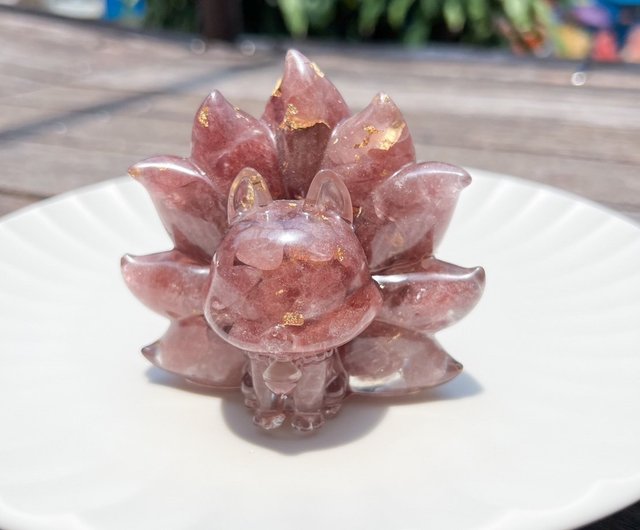 水晶置物【九尾の狐イチゴ水晶】桃の花 幸運と人気 - ショップ