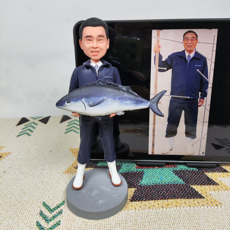 客制化人物公仔 人偶 3D人像畫 似顏繪 肖像 定制 生日 紀念 釣魚 - 公仔/玩偶 - 黏土 多色
