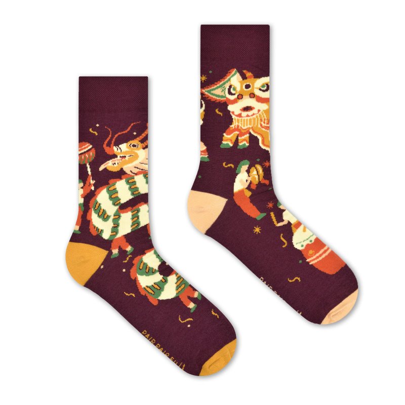 Dragon Dance Adult Crew Mismatched Socks - ถุงเท้า - ผ้าฝ้าย/ผ้าลินิน สีแดง