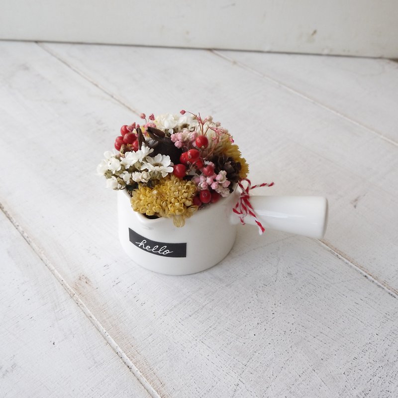 Dry Flower Ceramic Handle Milk Pot -- SihHan Li Exclusive Store - ตกแต่งต้นไม้ - พืช/ดอกไม้ ขาว