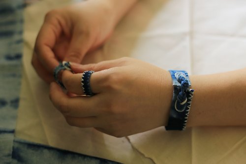 春秋原創手工飾品館 春秋手縫 | 植物染 扎染 藍染 | 手環+戒指 | 手縫布藝
