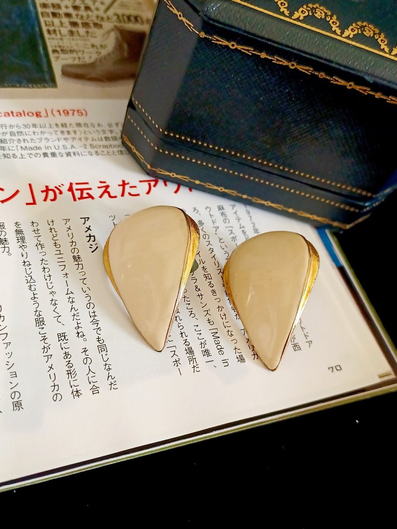 vintage jewelry  氣質簡約琺瑯 夾式耳環 - 耳環/耳夾/耳骨夾 - 其他金屬 
