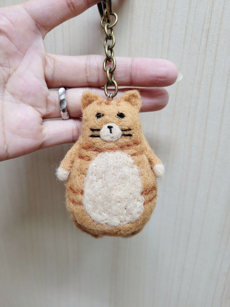 珮寧手作│胖胖-橘貓│貓咪羊毛氈.鑰匙圈.吊飾│ - 吊飾 - 羊毛 