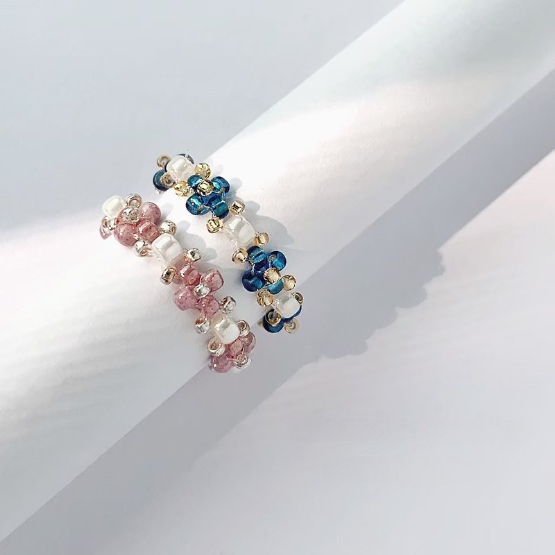 Flower beaded ring glass beads-cross flower ring- - แหวนทั่วไป - แก้ว สีน้ำเงิน