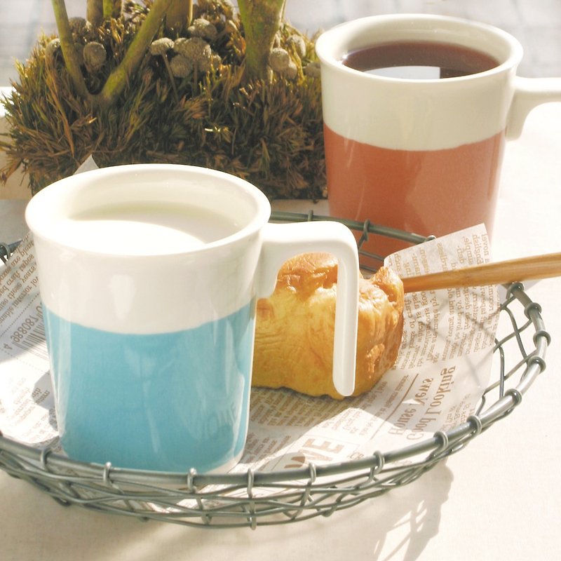 [Drinking Tea Together] Cocktail + Raspberry-Kissing Mug Gift Box / Lid can be purchased - Mugs - Porcelain Multicolor