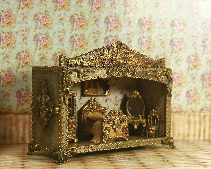 Roombox: miniature vintage bedroom. - Other - Wood Multicolor