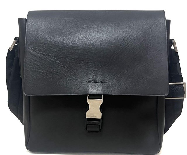 プラダ ショルダーバッグ レザー ブラック 黒 メンズ 斜め掛け V177 美品 本物Prada プラダショルダーバッグレザーブラック黒メンズ斜め