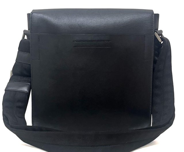 本物Prada プラダショルダーバッグレザーブラック黒メンズ斜め