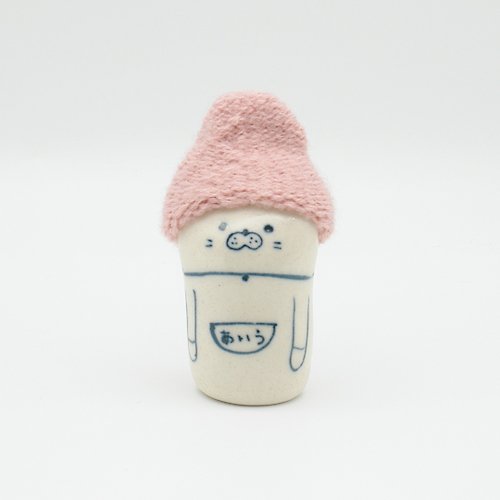 kyoto-jizodou 手作り陶人形 ニット帽をかぶったわんちゃん