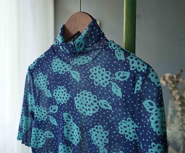 Treasure Hunt Vintage-Japanese style floral blue-green sheer curled mesh  high-neck inner top - Shop 4.5studio Women's Tops - Pinkoi