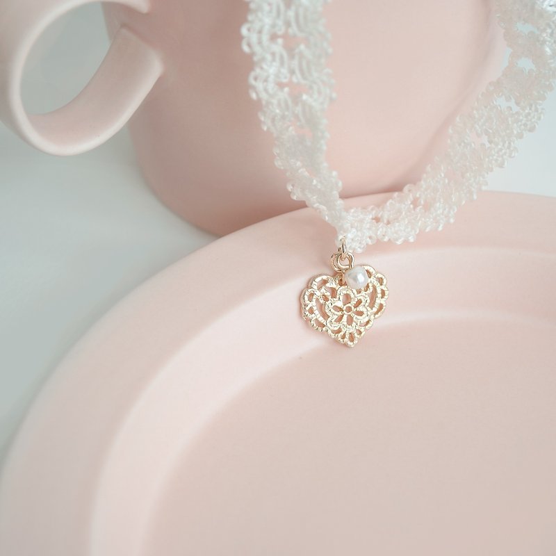 TeaTime White Lace Choker Collar Necklace Import Material Necklace - สร้อยคอ - วัสดุอื่นๆ สึชมพู