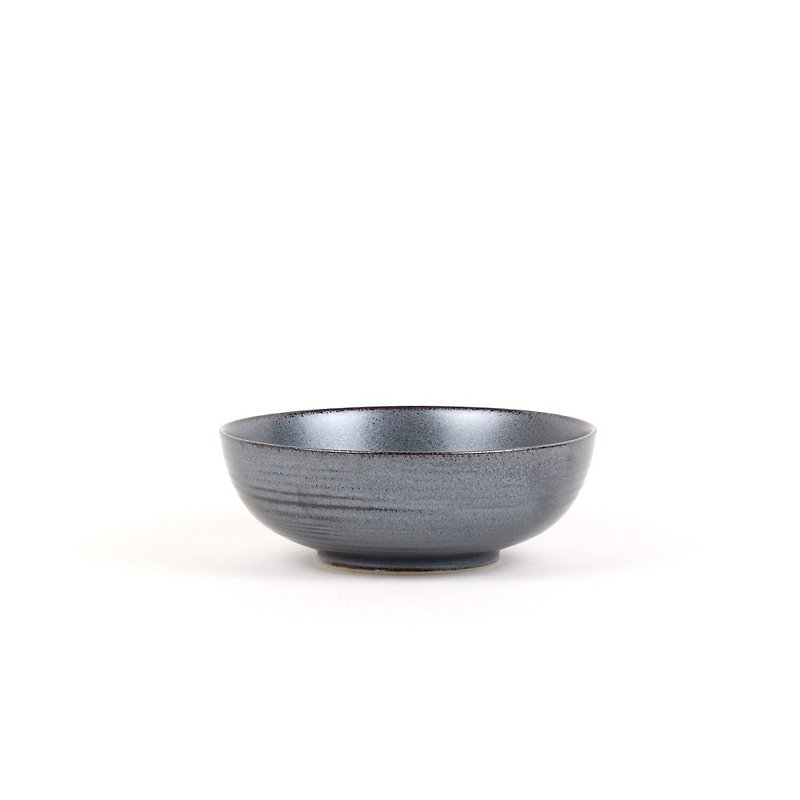 KIHARA Black Sand Glazed Shallow Bowl S - ถ้วยชาม - เครื่องลายคราม สีดำ