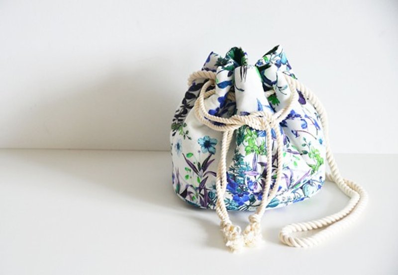 New! French Linen Botanical 2way Shoulder Marine Bag Blue Limited quantity - กระเป๋าแมสเซนเจอร์ - ผ้าฝ้าย/ผ้าลินิน 
