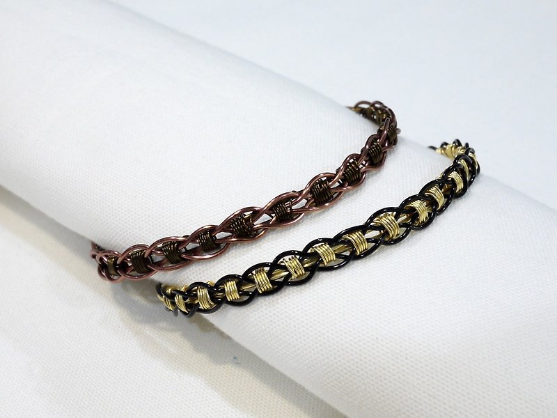 Embroidery chain (one) - สร้อยข้อมือ - โลหะ 
