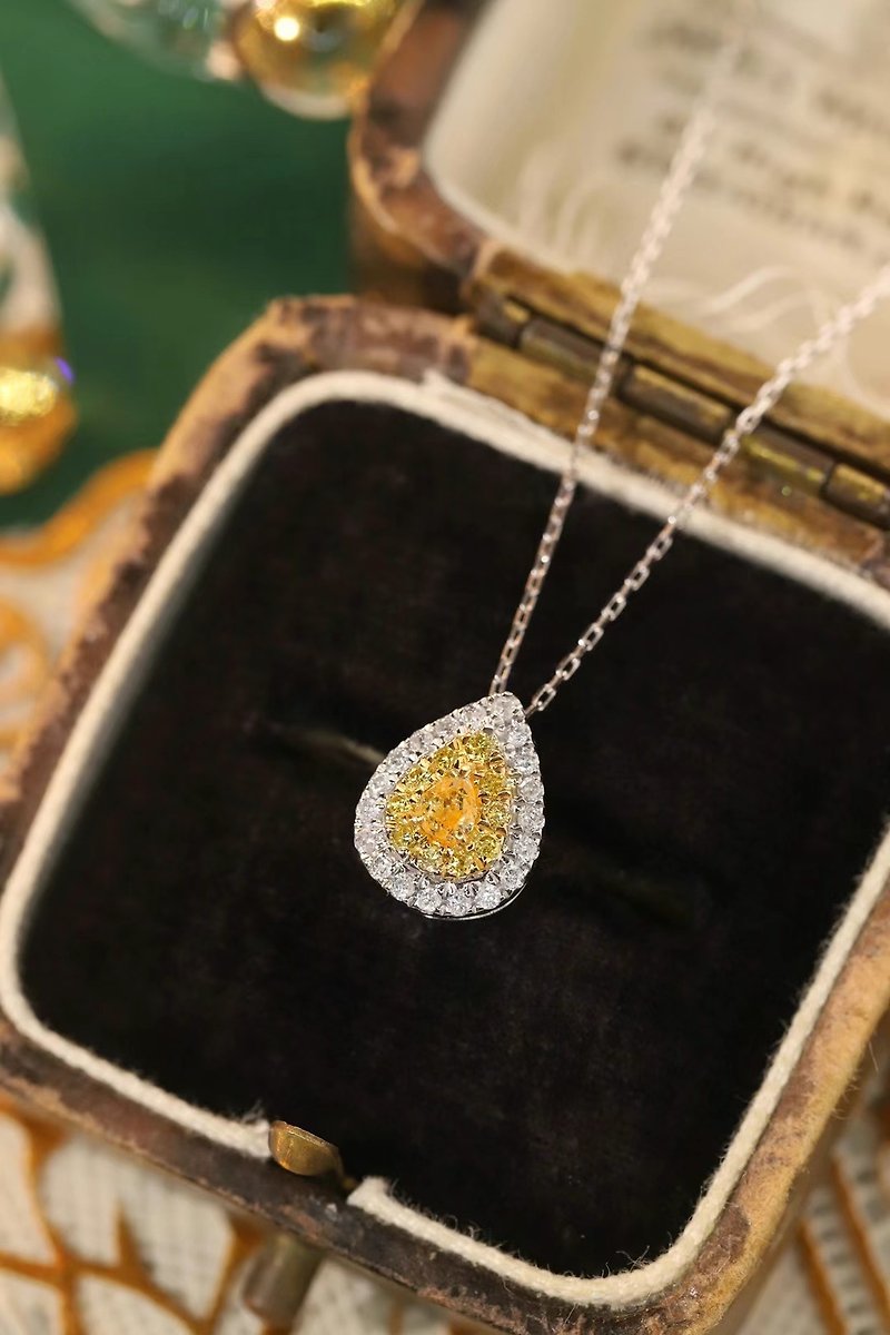 Sparkling Water Drop Yellow Diamond 18K Necklace - สร้อยคอ - เครื่องเพชรพลอย สีทอง