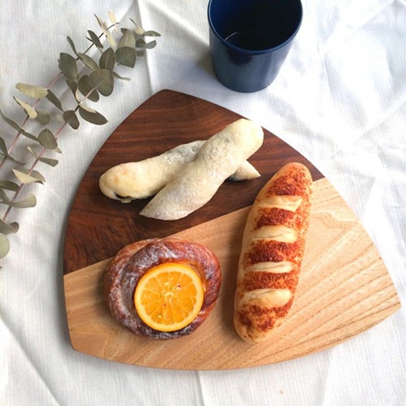 Triangular tray <cherry x walnut> - Small Plates & Saucers - Wood 