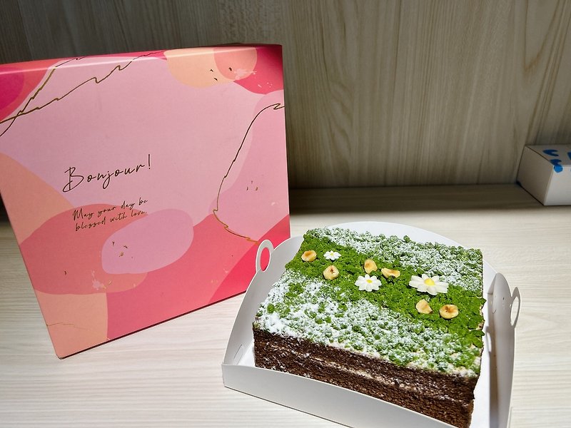 【Smiling Angel～母の日限定】ラブインヘーゼルナッツケーキ(6インチ) - ケーキ・デザート - 紙 