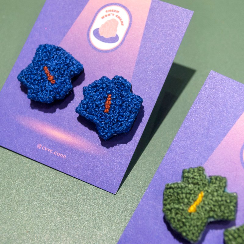 花艸手工刺繡耳環 4款 - 耳環/耳夾/耳骨夾 - 繡線 藍色