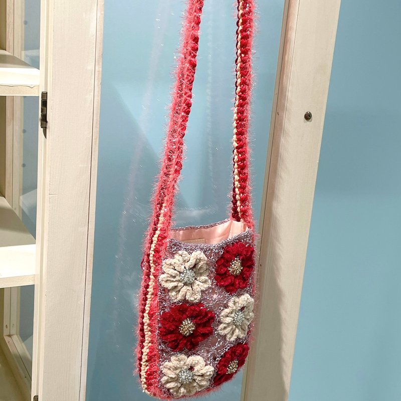 【flower pochette】red - Messenger Bags & Sling Bags - Other Man-Made Fibers Red