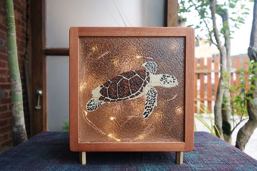 守拙手活 ShouZhuo handmade---手繪海龜燈箱