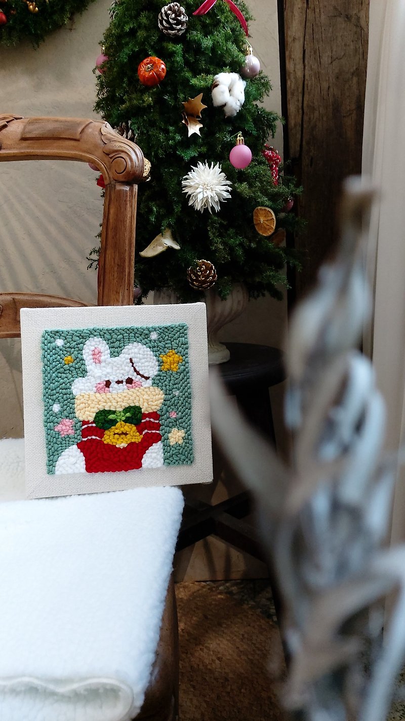 【New product free shipping】Christmas Stamp Stamp Embroidery Wool Drawing - Rabbit in a Bell Sock - ตกแต่งผนัง - ขนแกะ สีเขียว