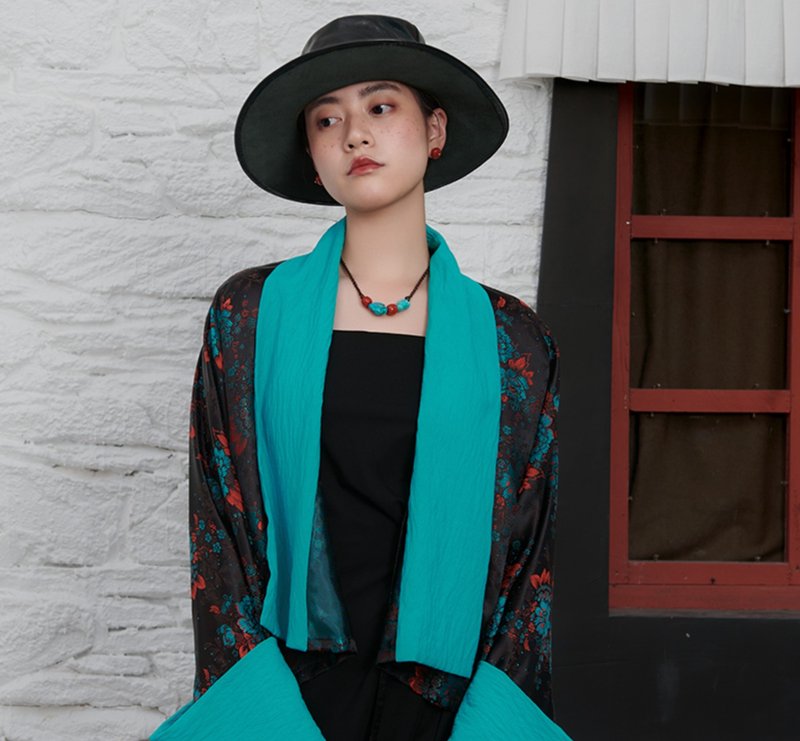 【納木林】新中式復古藏風/織錦緞漢服上衣 - 女上衣/長袖上衣 - 其他材質 藍色