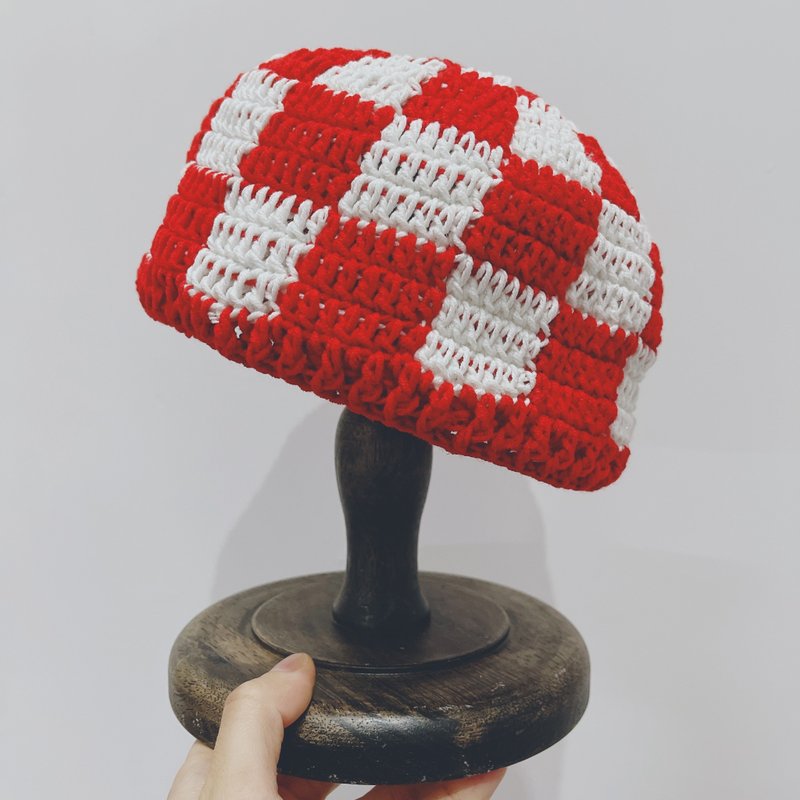 Handmade Crochet Vintage Checkerboard Hat - หมวก - ผ้าฝ้าย/ผ้าลินิน สีแดง