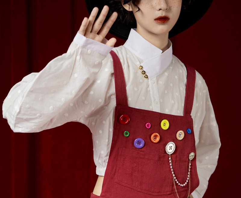 Chinese element pipa sleeve cross-neck short embroidered small women's shirt white - Women's Shirts - Cotton & Hemp White
