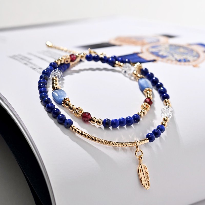 Blue Rhyme | Stone*Lapis Lazuli*White Crystal*Red Stone Extremely Fine Double Circle Beads - สร้อยข้อมือ - เครื่องเพชรพลอย สีน้ำเงิน