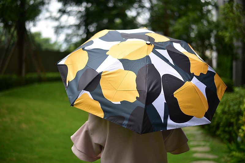 【莎姐嚴選】台灣限定版圖騰 99.99%抗UV折傘 -夏日萊姆(自動款) - 雨傘/雨衣 - 其他金屬 黃色