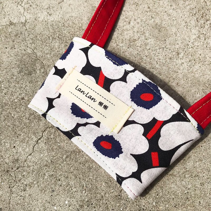 Double-sided Beverage Bag-Navy Blue Red White Flower - กระเป๋าถือ - ผ้าฝ้าย/ผ้าลินิน 
