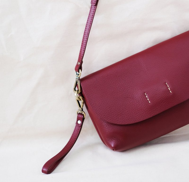 ABBIE - Burgundy red / Minimal crossbody leather bag-genuine chamois leather - กระเป๋าเป้สะพายหลัง - หนังแท้ สีแดง