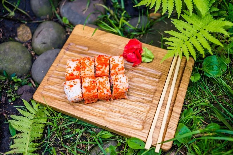 Wood burning sushi board wooden utensils / Hand carved serving board sushi tray - 盤子/餐盤 - 木頭 咖啡色