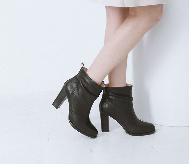 Rough big leather wide leather high-heeled boots black - รองเท้าบูทยาวผู้หญิง - หนังแท้ สีดำ
