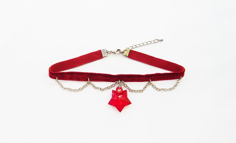 Red velvet choker/necklace with blink red star and silver chain - Necklaces - Other Materials Red