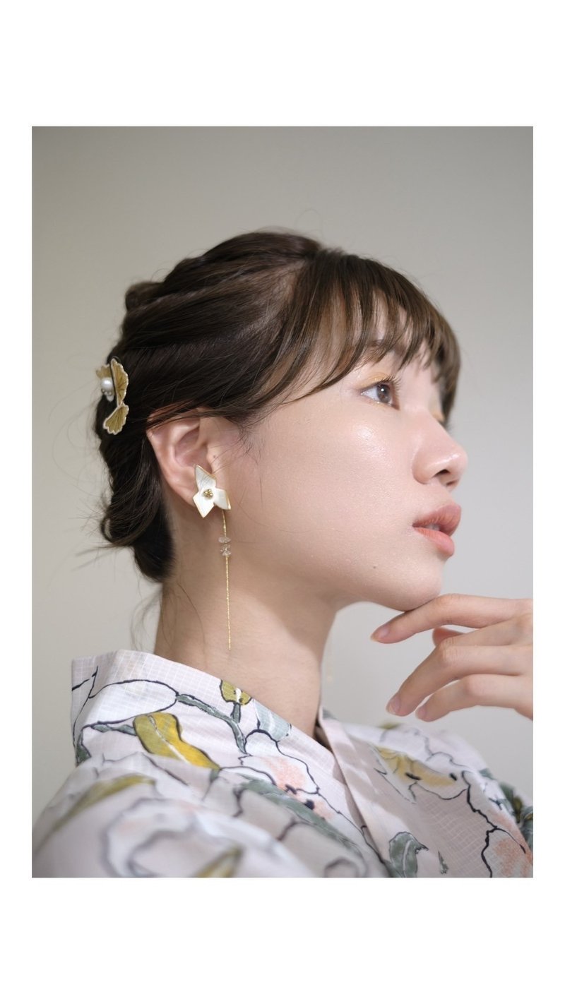 Febbi’s new summer product—Showa Romantic White Crane Handmade Earrings - ต่างหู - วัตถุเคลือบ 