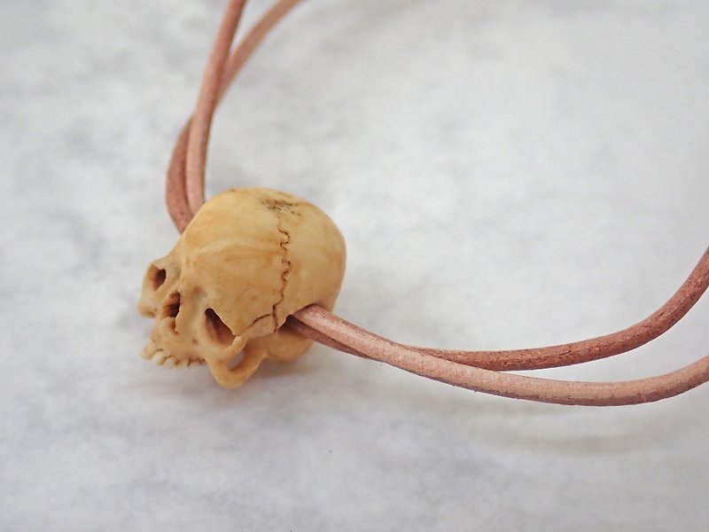 Japanese small skull bead for brecelet with horizontal hole Deer Antler-p - Bracelets - Other Materials 