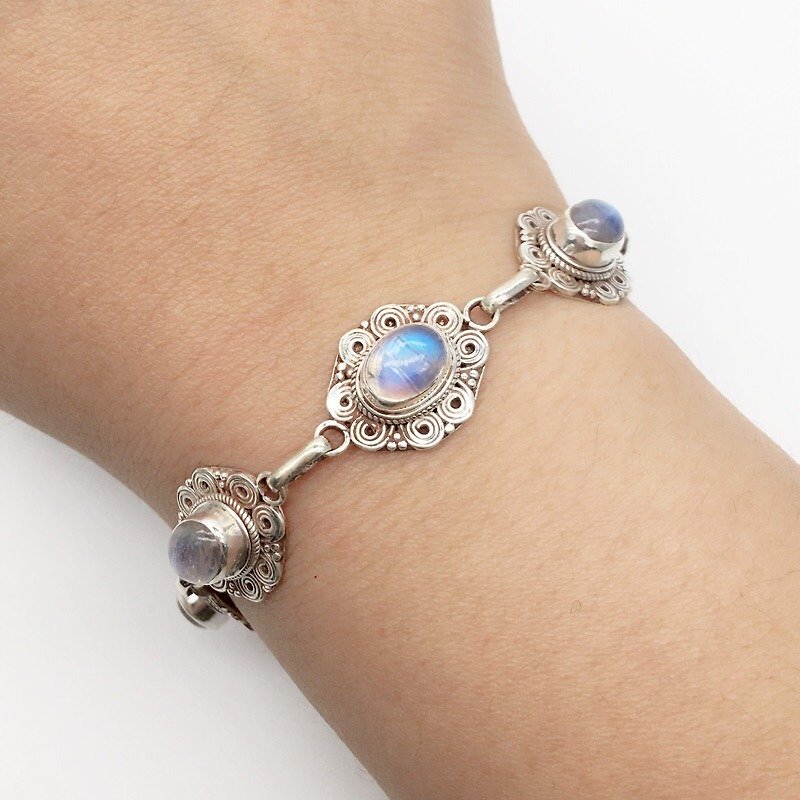Moonstone Sterling Silver Classic Lace Bracelet Nepal handmade inlay production - Bracelets - Gemstone Blue