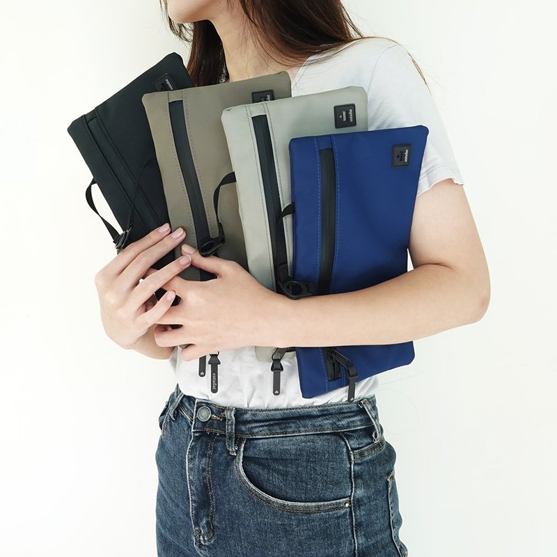 [New Year Lucky Bag] - Plain Flight Ticket Pouch Lucky Bag Set - กระเป๋าแมสเซนเจอร์ - หนังเทียม สีเทา