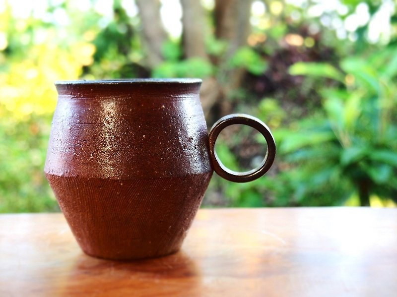 Bizen coffee cup (wild grass) c9-006 - แก้วมัค/แก้วกาแฟ - ดินเผา สีนำ้ตาล