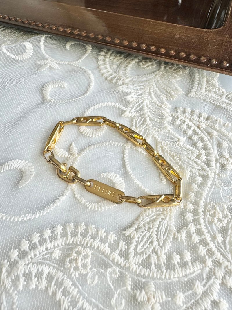 Second-hand beauty Celine plated financial chain clip buckle made in Italy - สร้อยข้อมือ - โลหะ สีทอง