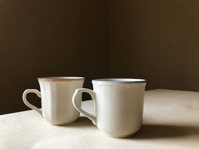 Early Japanese ceramic cup - แก้ว - ดินเผา ขาว