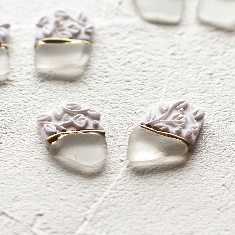 Kintsugi earrings / Clip-On/ white sea glass - Earrings & Clip-ons - Glass White